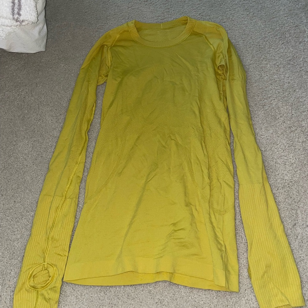 Lululemon long sleeve top